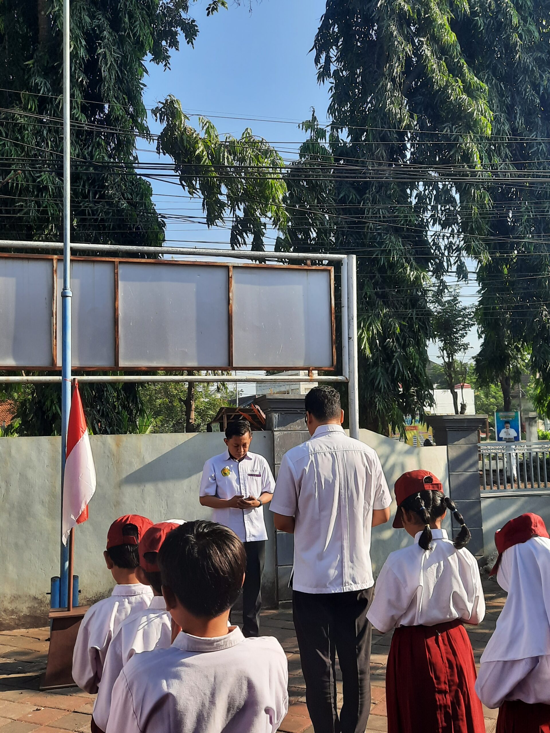 Masa Pengenalan Lingkungan Sekolah (MPLS) SD Labschool FKIP Universitas Jember