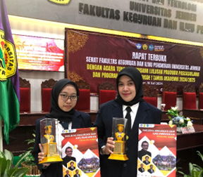 Dua Mahasiswa dari Program Studi Magister (S2) Pendidikan IPA Mendapat Penghargaan pada Yudisium Periode I Tahun 2024/2025