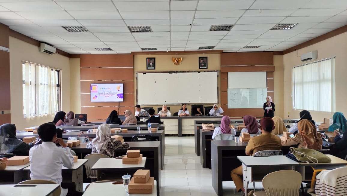 Sosialiasi Keris Mpu Pengkar FKIP Universitas Jember