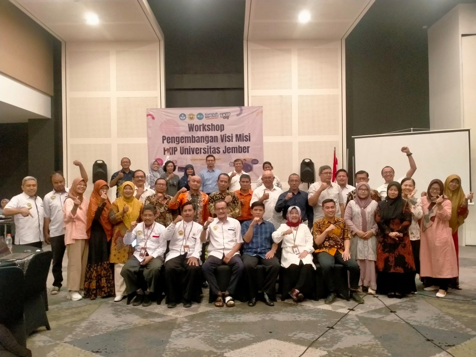 Evaluasi Capaian Kinerja UPPS Berdasarkan Keterlaksanaan Visi Misi FKIP