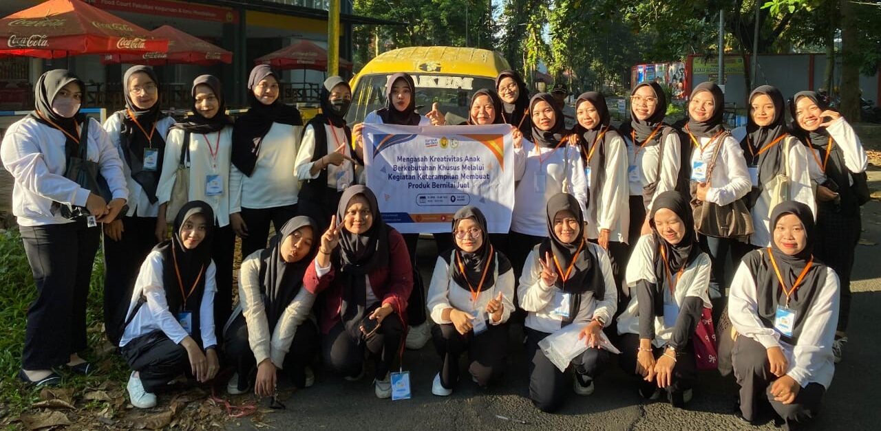 Mahasiswa PTN se-Jember Berdayakan Anak Berkebutuhan Khusus Lewat Program Volunteer Inovatif HMP Golden Age FKIP UNEJ