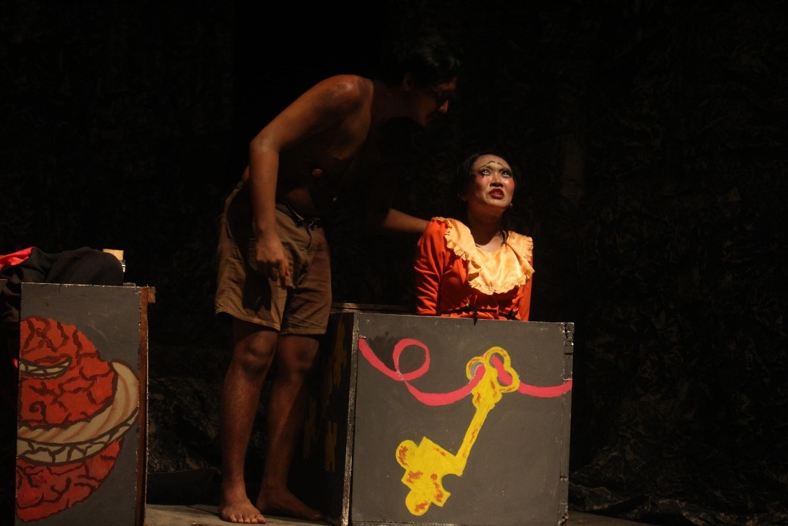 206 1 UKM Teater Tiang FKIP Universitas Jember Sukses Gelar Pementasan Bertema Perjuangan Aktivis