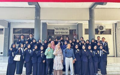 Rapat Terbuka Senat FKIP UNEJ: 30 Mahasiswa Pendidikan Matematika Mengikuti Yudisium Periode IX, Afni Nur Rosyidah Raih Predikat Yudisi Terbaik FKIP
