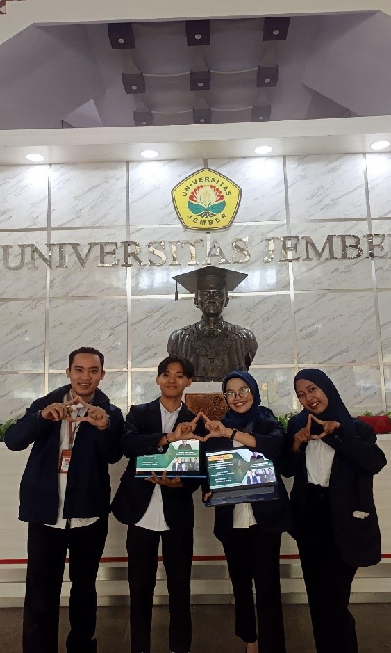 237. Inovasi Mahasiswa Pendidikan IPA Unej_Edible Coating PEGAMI Siap Atasi Pembusukan Buah di Indonesia. 2