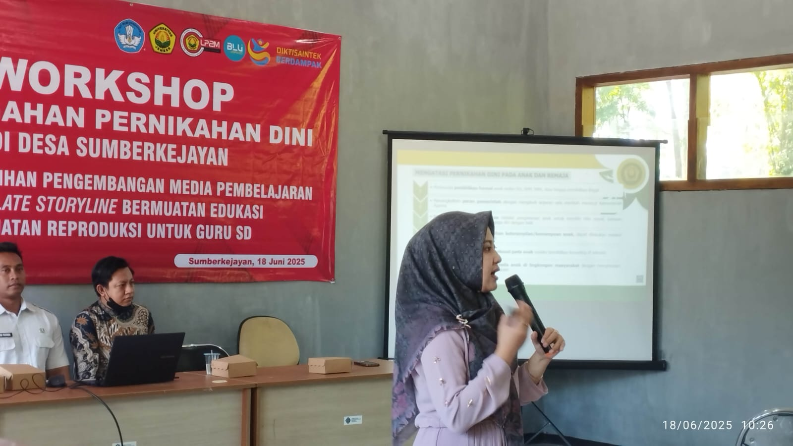 Dosen PGSD FKIP Unej Laksanakan Pengabdian Masyarakat Cegah Pernikahan Dini di Desa Sumberkejayan
