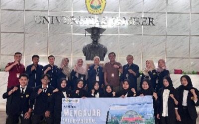 Pelepasan Asisten Mengajar Pendidikan IPA FKIP UNIVERSITAS JEMBER di Malaysia, Membawa Misi Pendidikan dan Budaya