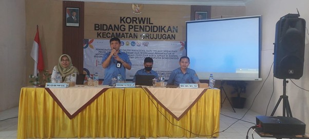 Peningkatan Animo Calon Mahasiswa Baru melalui Sosialisasi Prodi S2 Pendidikan Dasar dan Workshop Pemanfaatan AI dalam Penulisan Karya Ilmiah di Korwil Bidang Pendidikan Kecamatan Grujugan Kabupaten Bondowoso