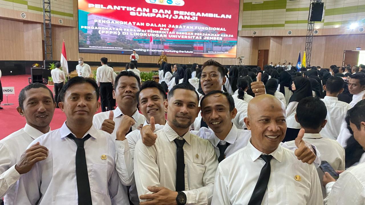 Universitas Jember Lantik 1.195 ASN, 129 di Antaranya Staf FKIP