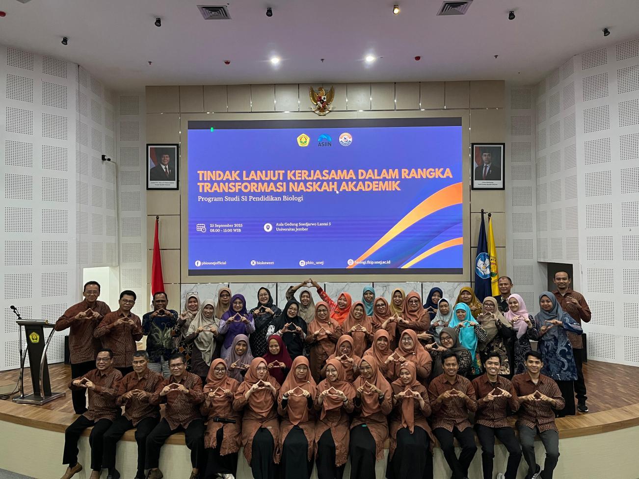 KAPRODI PENDIDIKAN BIOLOGI : Transformasi Akademik Bagian dari Komitmen FKIP Untuk membangun sinergi Pendidik Biologi dan Tridharma Perguruan Tinggi.