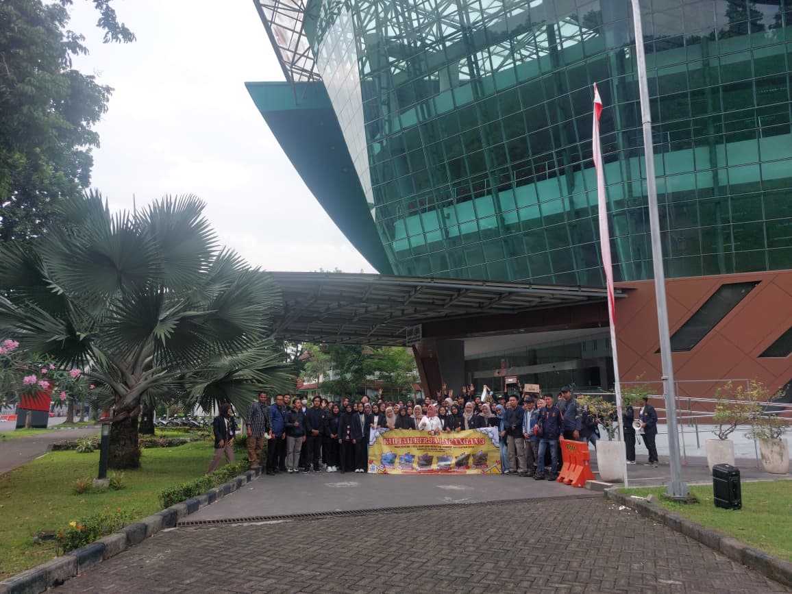 Mahasiswa Pendidikan Geografi Unej Kaji Fenomena Geospasial dari Rawa Pening hingga Sesar Lembang