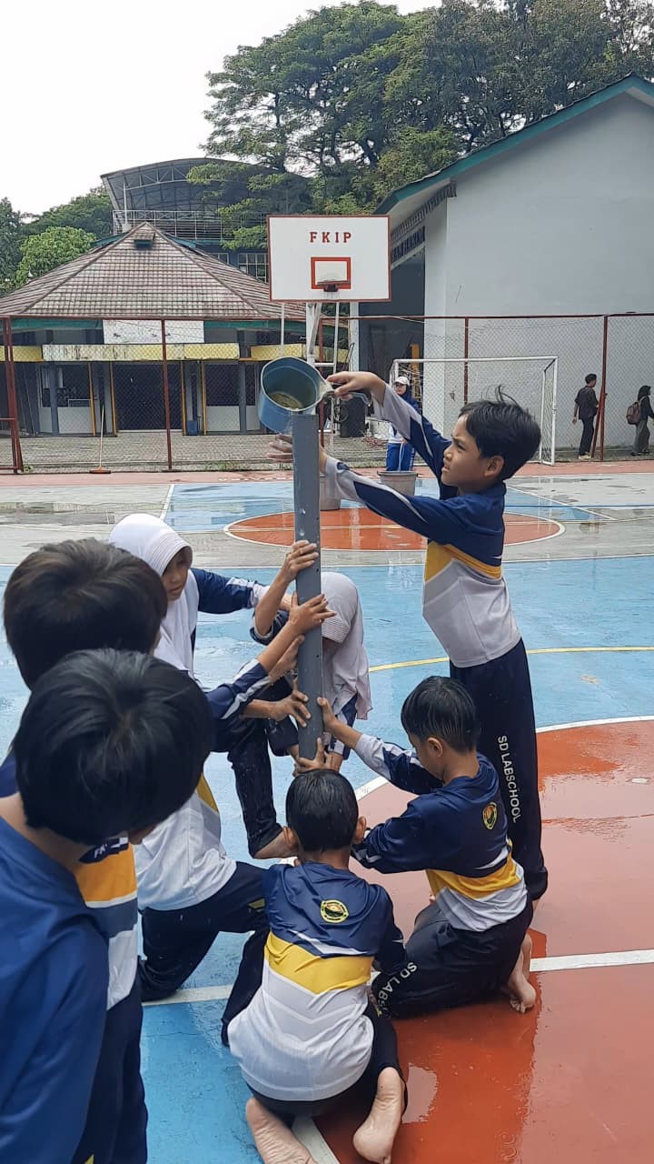 Semarak Class Meeting SD Labschool FKIP Universitas Jember: Perkuat Karakter dan Kebersamaan Pasca Ujian