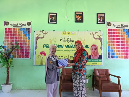 Mahasiswa Asistensi Mengajar SMP Negeri 1 Panti Gelar Program Edukatif Dukung Sekolah Adiwiyata